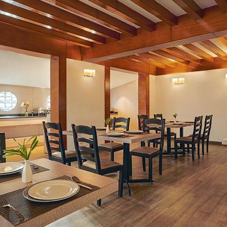 Country Inn Goa Varca Beach - 2 Minutes Walk To The Beach 외부 사진