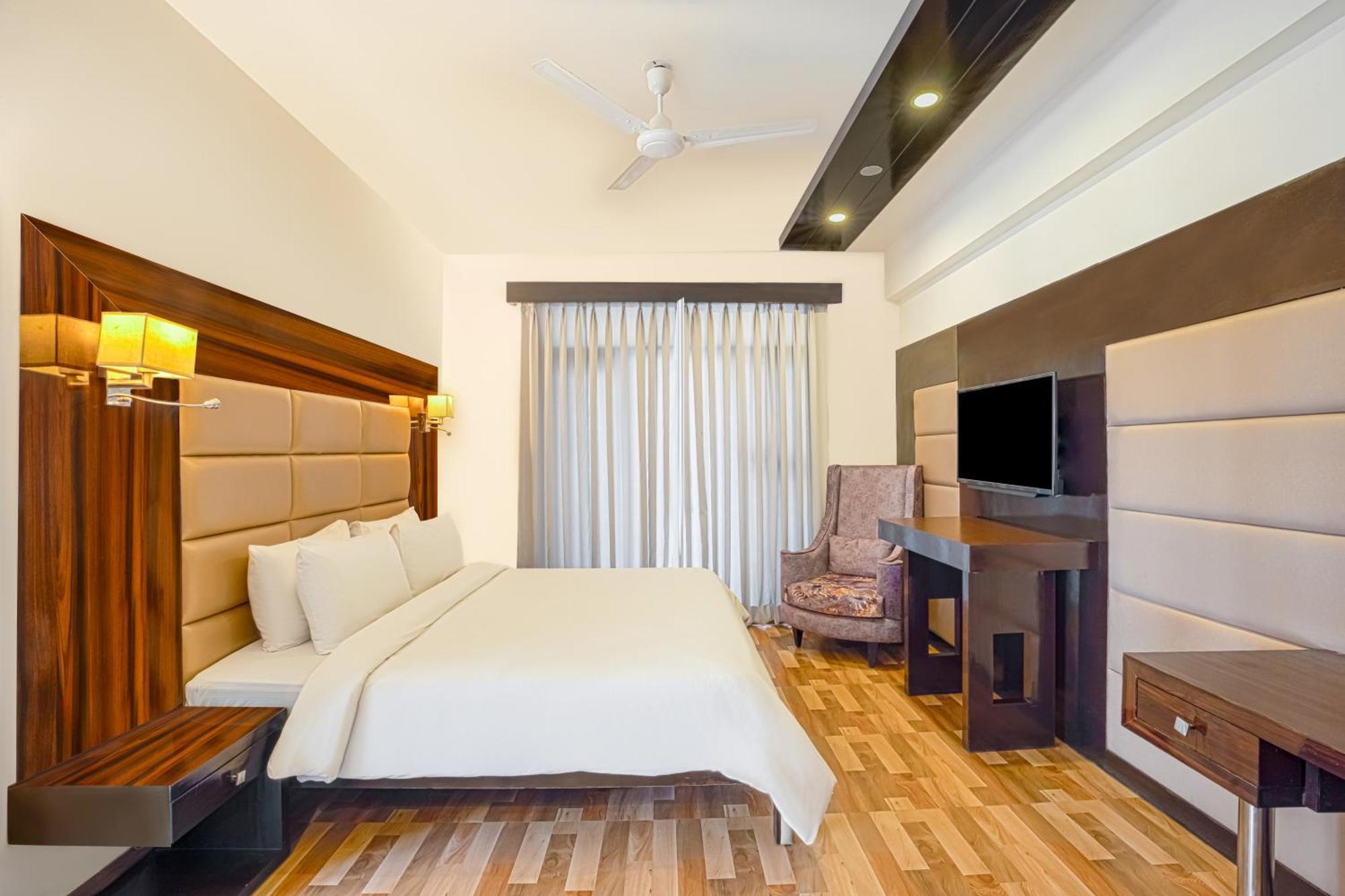 Country Inn Goa Varca Beach - 2 Minutes Walk To The Beach 외부 사진